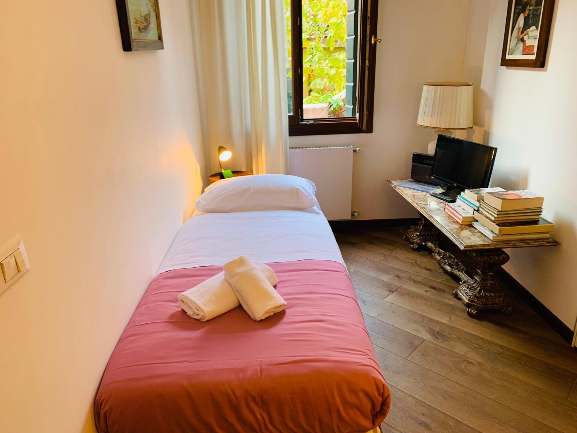 Grimaldi Apartments Cannaregio Венеция Екстериор снимка
